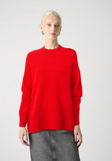 Длинный пуловер