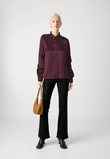 Атласная блузка