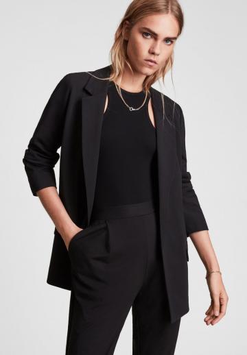 Блейзер с накладными карманами