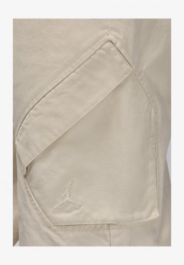 Брюки с накладными карманами