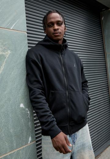 Спортивная кофта