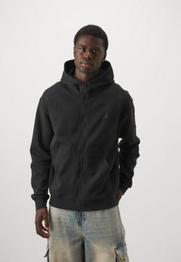 Спортивная кофта