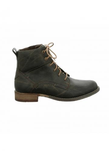 Ботинки на шнуровке