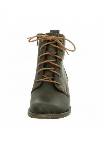 Ботинки на шнуровке