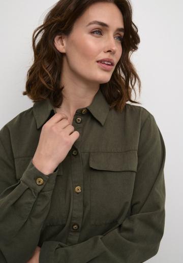 Куртка с накладнымит карманами