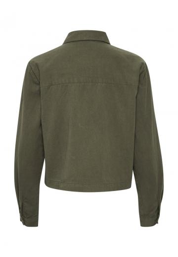 Куртка с накладнымит карманами