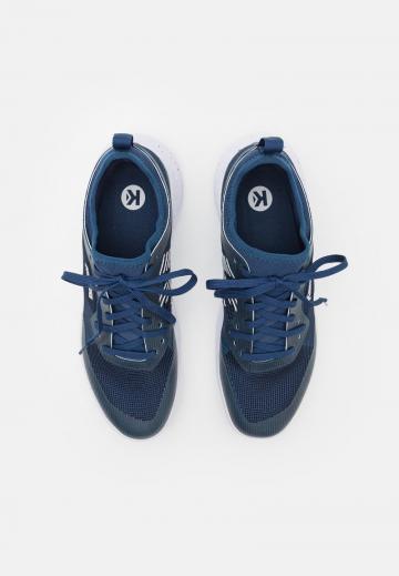 Кроссовки для зала