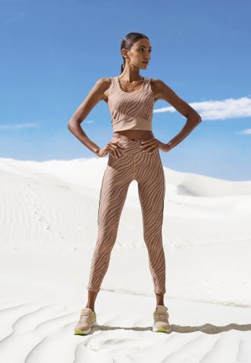 Спортивный топ