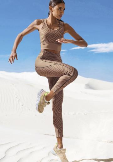 Спортивный топ