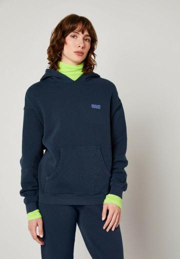 Пуловер с капюшоном