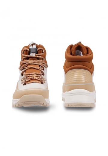 Походная обувь