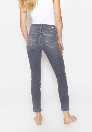 Джинсы