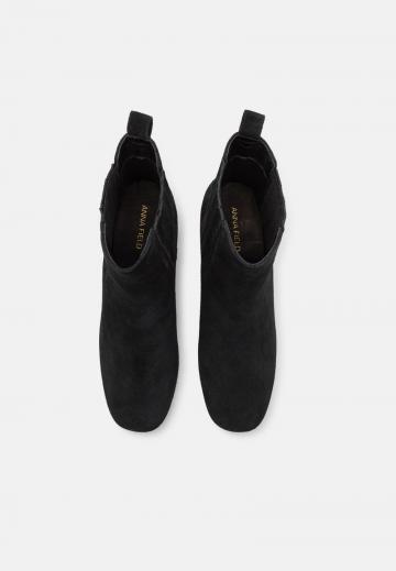 Ботинки челси