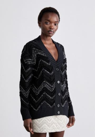 Жаккардовая вязаная кофта