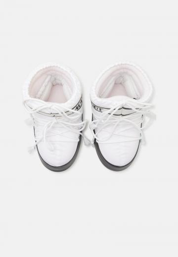 Зимние ботинки