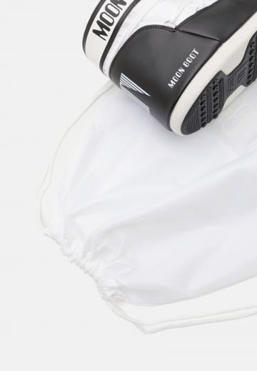 Зимние ботинки