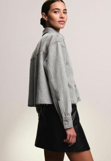 Джинсовая жилетка