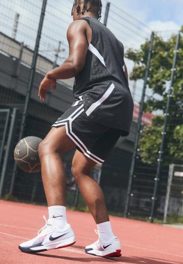 Баскетбольные кроссовки