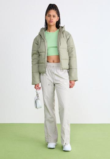 Зимняя куртка