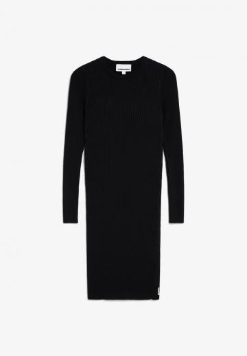 Платье футляр