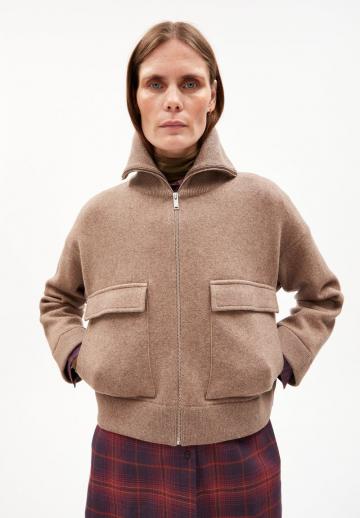 Вязаная кофта