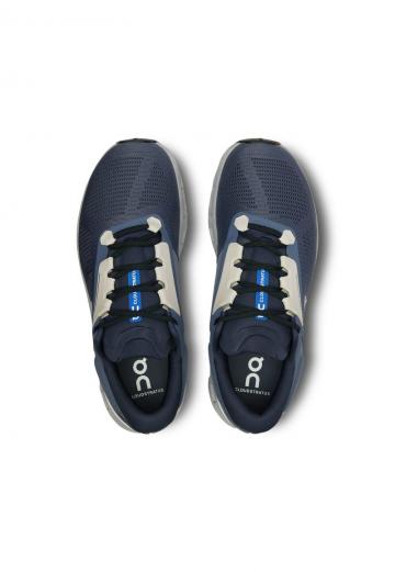 Беговые кроссовки