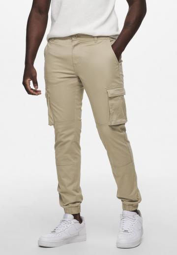 Брюки с накладными карманами