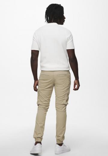 Брюки с накладными карманами