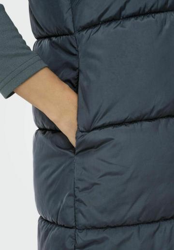 Длинный жилет