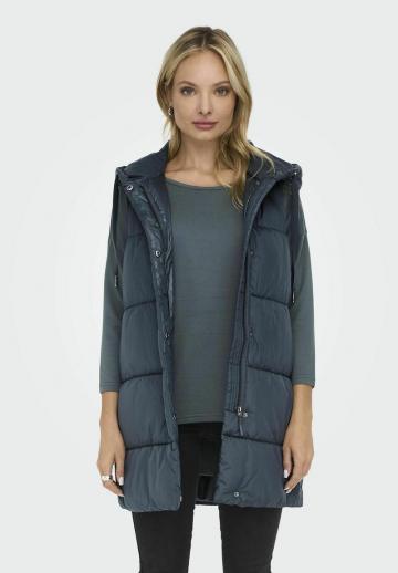 Длинный жилет