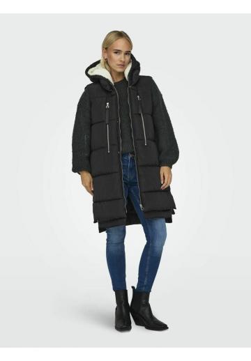 Длинный жилет