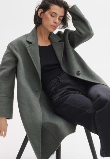 Шерстяное пальто