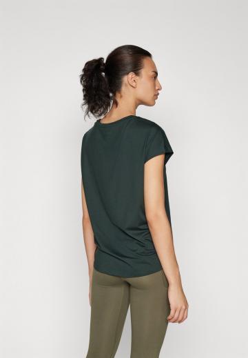 Спортивная майка