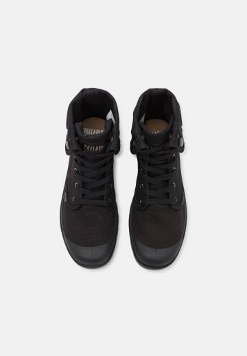 Ботинки на шнуровке