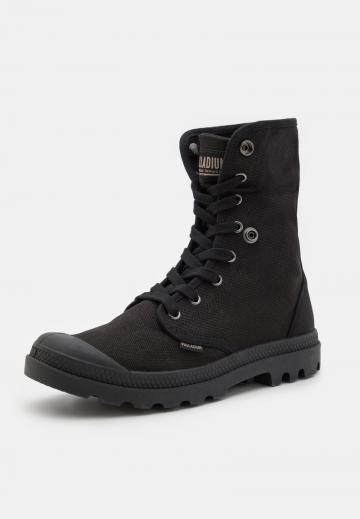Ботинки на шнуровке