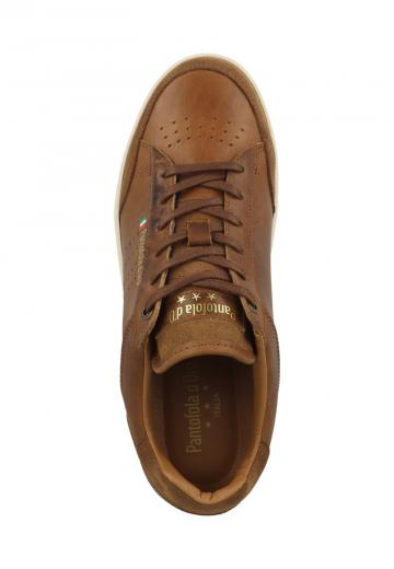 Тренировочные кроссовки