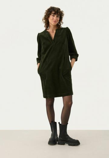 Короткое платье