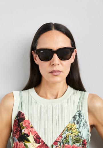 Солнечные очки