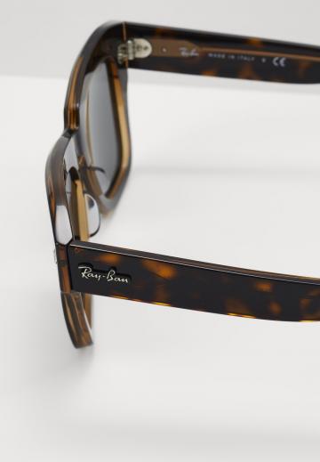 Солнечные очки