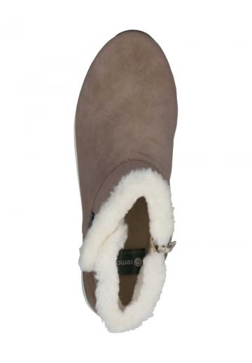 Сапожки на танкетке