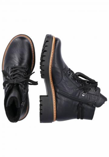 Ботинки на шнуровке