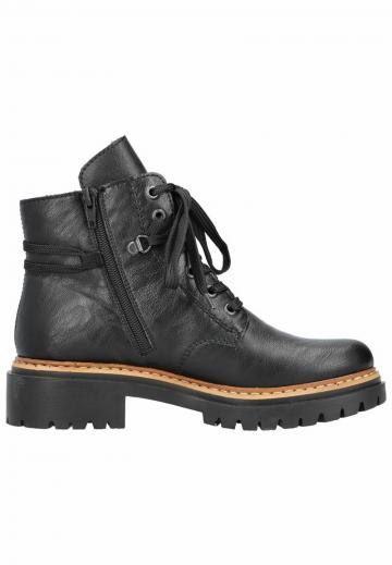 Ботинки на шнуровке