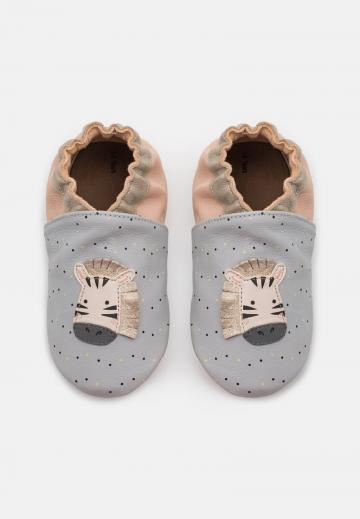 Детская обувь