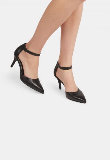 Туфли с ремешком