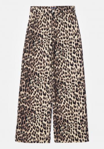 Джинсы бойфренда