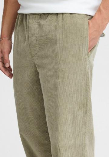 Вельветовые брюки