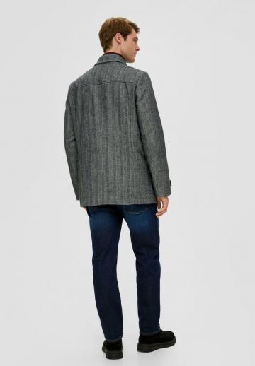 Короткое пальто