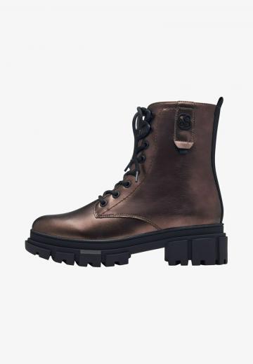 Ботинки на шнуровке