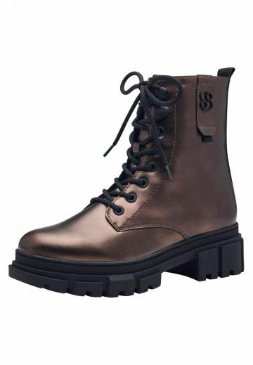 Ботинки на шнуровке