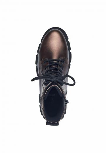 Ботинки на шнуровке